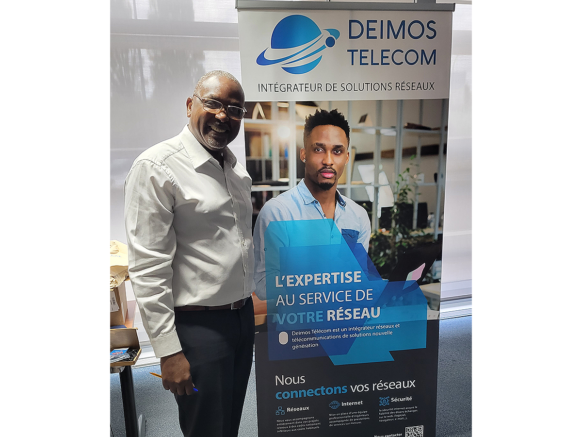 Kakemono Deimos Telecom installé lors de l'événement